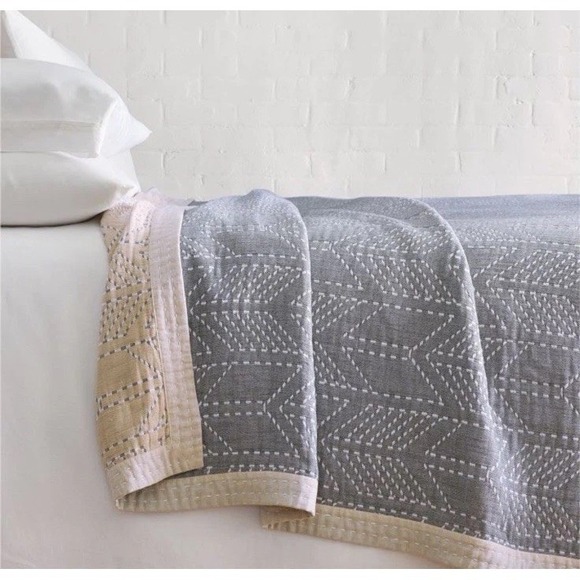 West Elm Other - West Elm ORGANIC Cotton & Linen Arrow Blanket F/Q Reversible Grey Beige Quilt
